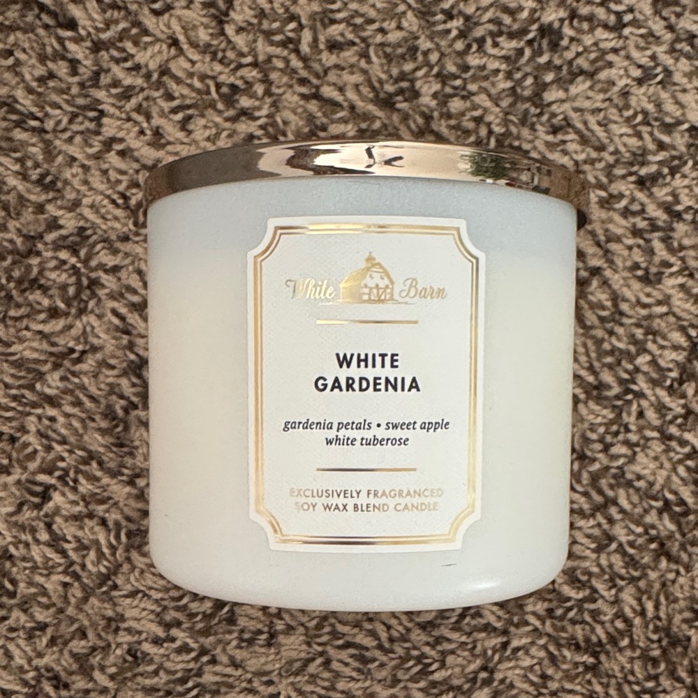 Brand New - Bath and Body Works White Gardenia Candle